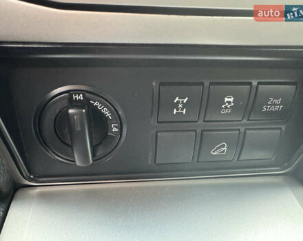 Черный Тойота Ленд Крузер Прадо, объемом двигателя 4 л и пробегом 117 тыс. км за 39500 $, фото 14 на Automoto.ua