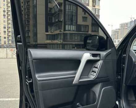 Чорний Тойота Ленд Крузер Прадо, об'ємом двигуна 3.96 л та пробігом 105 тис. км за 44000 $, фото 19 на Automoto.ua