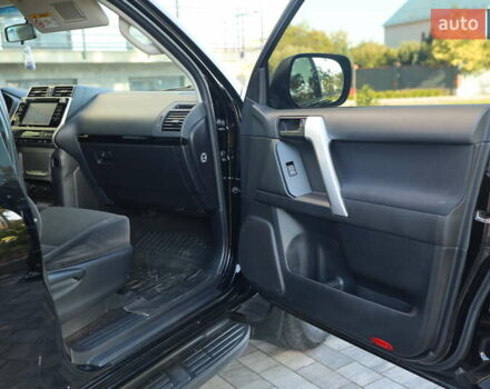 Тойота Ленд Крузер Прадо 2020 в Мукачеве на Automoto.ua Черный Тойота Ленд Крузер Прадо, объемом двигателя 2.69 л и пробегом 88 тыс. км за 34999 $, фото 16 на Automoto.ua