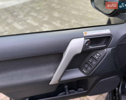 Черный Тойота Ленд Крузер Прадо, объемом двигателя 2.76 л и пробегом 2 тыс. км за 49900 $, фото 16 на Automoto.ua