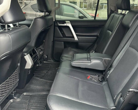 Чорний Тойота Ленд Крузер Прадо, об'ємом двигуна 3.96 л та пробігом 105 тис. км за 44000 $, фото 29 на Automoto.ua