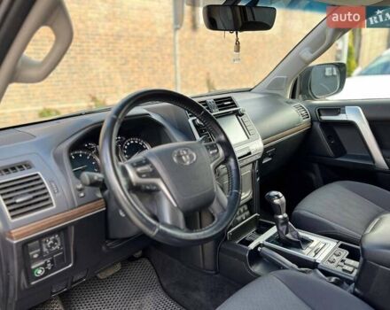 Тойота Ленд Крузер Прадо 2020 в Одессе на Automoto.ua Черный Тойота Ленд Крузер Прадо, объемом двигателя 3.96 л и пробегом 93 тыс. км за 38500 $, фото 18 на Automoto.ua