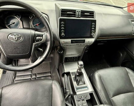 Тойота Ленд Крузер Прадо 2020 в Пирятине на Automoto.ua Черный Тойота Ленд Крузер Прадо, объемом двигателя 2.76 л и пробегом 200 тыс. км за 42000 $, фото 20 на Automoto.ua