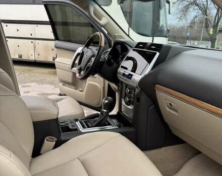 Чорний Тойота Ленд Крузер Прадо, об'ємом двигуна 3.96 л та пробігом 105 тис. км за 51900 $, фото 8 на Automoto.ua