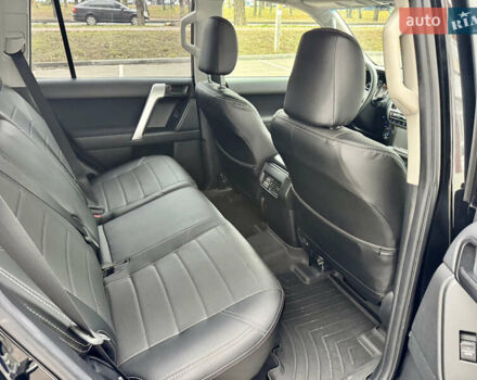 Черный Тойота Ленд Крузер Прадо, объемом двигателя 2.76 л и пробегом 102 тыс. км за 36500 $, фото 28 на Automoto.ua