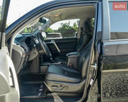 Черный Тойота Ленд Крузер Прадо, объемом двигателя 3.96 л и пробегом 87 тыс. км за 44500 $, фото 18 на Automoto.ua