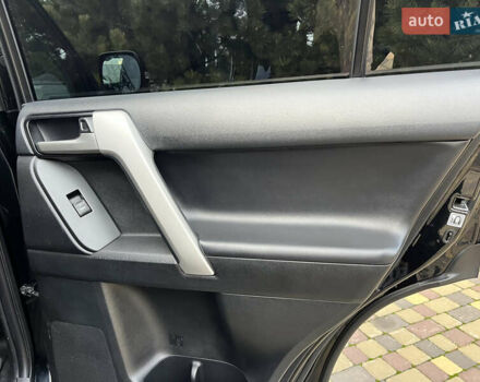 Чорний Тойота Ленд Крузер Прадо, об'ємом двигуна 3.96 л та пробігом 129 тис. км за 38900 $, фото 26 на Automoto.ua