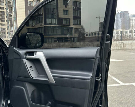 Чорний Тойота Ленд Крузер Прадо, об'ємом двигуна 3.96 л та пробігом 105 тис. км за 44000 $, фото 30 на Automoto.ua