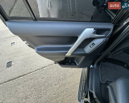 Черный Тойота Ленд Крузер Прадо, объемом двигателя 2.76 л и пробегом 92 тыс. км за 49000 $, фото 35 на Automoto.ua