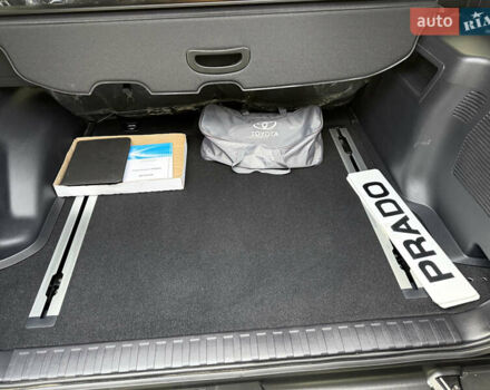 Черный Тойота Ленд Крузер Прадо, объемом двигателя 2.76 л и пробегом 2 тыс. км за 49900 $, фото 39 на Automoto.ua