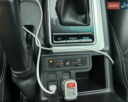 Чорний Тойота Ленд Крузер Прадо, об'ємом двигуна 3.96 л та пробігом 90 тис. км за 45000 $, фото 44 на Automoto.ua