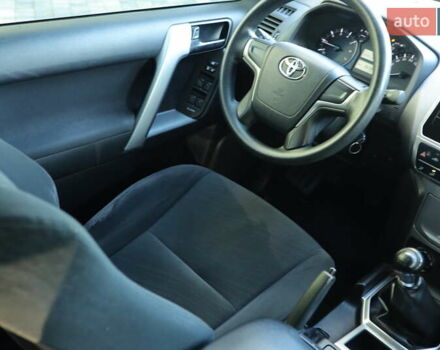 Тойота Ленд Крузер Прадо 2020 в Мукачеве на Automoto.ua Черный Тойота Ленд Крузер Прадо, объемом двигателя 2.69 л и пробегом 88 тыс. км за 34999 $, фото 18 на Automoto.ua