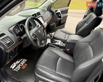 Чорний Тойота Ленд Крузер Прадо, об'ємом двигуна 3.96 л та пробігом 66 тис. км за 49999 $, фото 27 на Automoto.ua