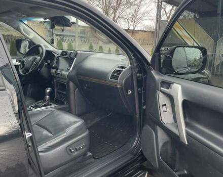 Черный Тойота Ленд Крузер Прадо, объемом двигателя 2.76 л и пробегом 220 тыс. км за 44000 $, фото 6 на Automoto.ua