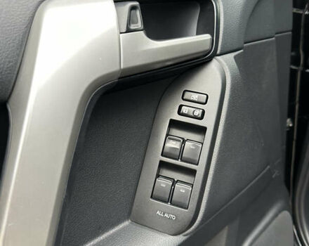 Чорний Тойота Ленд Крузер Прадо, об'ємом двигуна 3.96 л та пробігом 105 тис. км за 44000 $, фото 20 на Automoto.ua