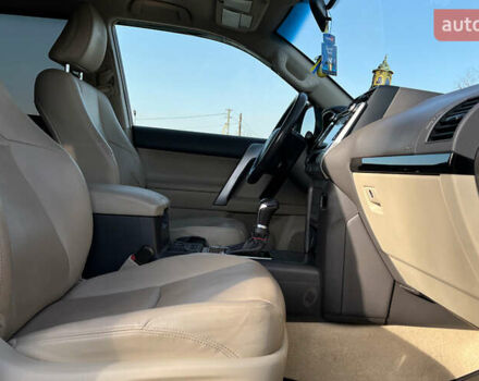 Черный Тойота Ленд Крузер Прадо, объемом двигателя 2.76 л и пробегом 40 тыс. км за 44500 $, фото 8 на Automoto.ua