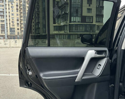 Чорний Тойота Ленд Крузер Прадо, об'ємом двигуна 3.96 л та пробігом 105 тис. км за 44000 $, фото 27 на Automoto.ua