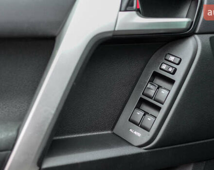 Черный Тойота Ленд Крузер Прадо, объемом двигателя 3.96 л и пробегом 31 тыс. км за 43948 $, фото 12 на Automoto.ua