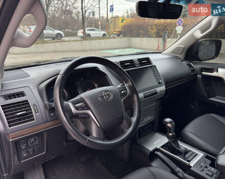 Черный Тойота Ленд Крузер Прадо, объемом двигателя 3.96 л и пробегом 62 тыс. км за 46000 $, фото 16 на Automoto.ua