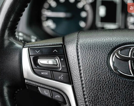 Черный Тойота Ленд Крузер Прадо, объемом двигателя 3.96 л и пробегом 31 тыс. км за 43948 $, фото 19 на Automoto.ua