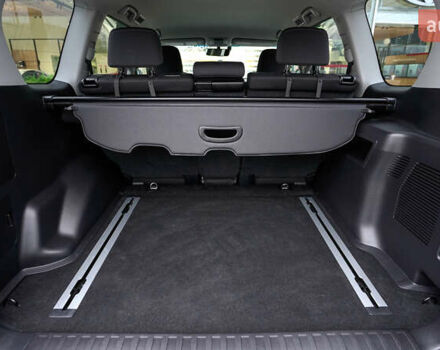 Черный Тойота Ленд Крузер Прадо, объемом двигателя 3.96 л и пробегом 31 тыс. км за 43948 $, фото 9 на Automoto.ua