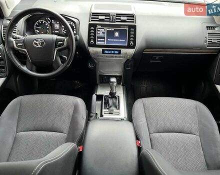 Черный Тойота Ленд Крузер Прадо, объемом двигателя 3.96 л и пробегом 42 тыс. км за 43977 $, фото 9 на Automoto.ua