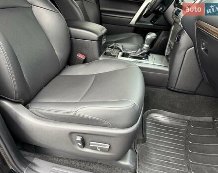 Черный Тойота Ленд Крузер Прадо, объемом двигателя 3.96 л и пробегом 69 тыс. км за 49700 $, фото 22 на Automoto.ua