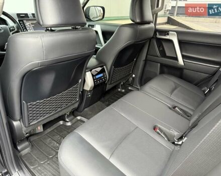 Черный Тойота Ленд Крузер Прадо, объемом двигателя 3.96 л и пробегом 69 тыс. км за 49700 $, фото 33 на Automoto.ua