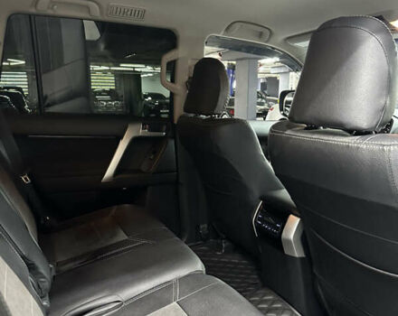 Черный Тойота Ленд Крузер Прадо, объемом двигателя 4 л и пробегом 35 тыс. км за 44999 $, фото 22 на Automoto.ua