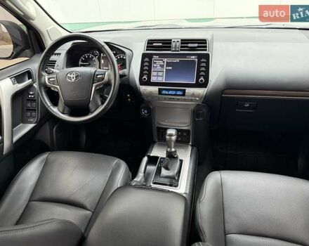 Черный Тойота Ленд Крузер Прадо, объемом двигателя 3.96 л и пробегом 69 тыс. км за 49700 $, фото 25 на Automoto.ua