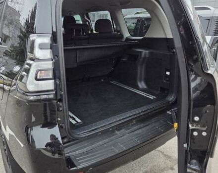 Черный Тойота Ленд Крузер Прадо, объемом двигателя 3.96 л и пробегом 130 тыс. км за 40000 $, фото 13 на Automoto.ua