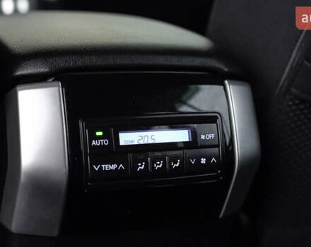 Черный Тойота Ленд Крузер Прадо, объемом двигателя 3.96 л и пробегом 31 тыс. км за 43948 $, фото 31 на Automoto.ua