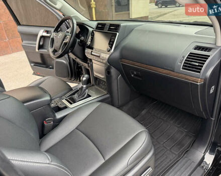 Черный Тойота Ленд Крузер Прадо, объемом двигателя 3.96 л и пробегом 62 тыс. км за 46000 $, фото 26 на Automoto.ua