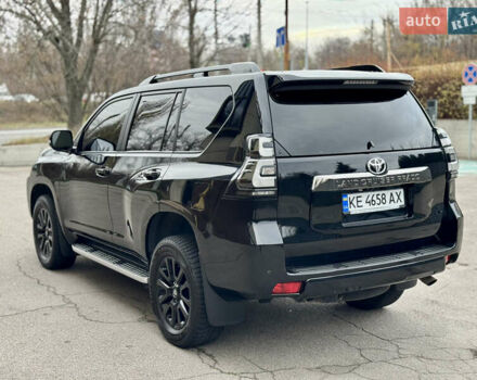 Черный Тойота Ленд Крузер Прадо, объемом двигателя 3.96 л и пробегом 62 тыс. км за 46000 $, фото 5 на Automoto.ua