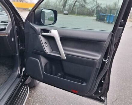 Чорний Тойота Ленд Крузер Прадо, об'ємом двигуна 3.96 л та пробігом 135 тис. км за 44900 $, фото 62 на Automoto.ua