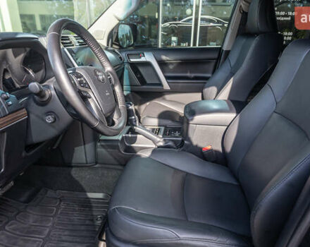 Черный Тойота Ленд Крузер Прадо, объемом двигателя 3.96 л и пробегом 153 тыс. км за 45086 $, фото 12 на Automoto.ua