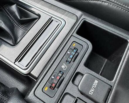 Черный Тойота Ленд Крузер Прадо, объемом двигателя 2.8 л и пробегом 75 тыс. км за 47500 $, фото 64 на Automoto.ua