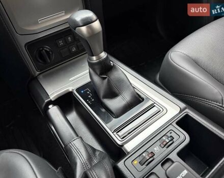 Черный Тойота Ленд Крузер Прадо, объемом двигателя 3.96 л и пробегом 69 тыс. км за 49700 $, фото 35 на Automoto.ua