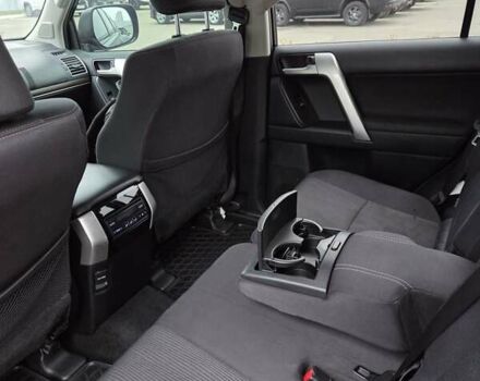 Черный Тойота Ленд Крузер Прадо, объемом двигателя 3.96 л и пробегом 130 тыс. км за 40000 $, фото 12 на Automoto.ua