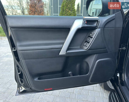 Черный Тойота Ленд Крузер Прадо, объемом двигателя 2.76 л и пробегом 93 тыс. км за 47500 $, фото 86 на Automoto.ua