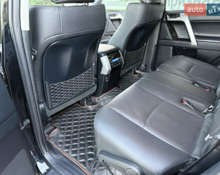 Чорний Тойота Ленд Крузер Прадо, об'ємом двигуна 3.96 л та пробігом 95 тис. км за 54000 $, фото 21 на Automoto.ua