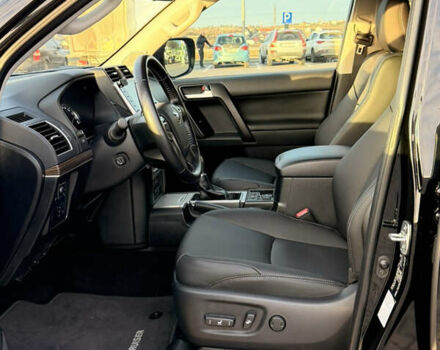 Черный Тойота Ленд Крузер Прадо, объемом двигателя 2.7 л и пробегом 67 тыс. км за 52500 $, фото 1 на Automoto.ua