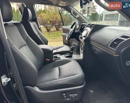 Черный Тойота Ленд Крузер Прадо, объемом двигателя 2.76 л и пробегом 87 тыс. км за 52700 $, фото 39 на Automoto.ua
