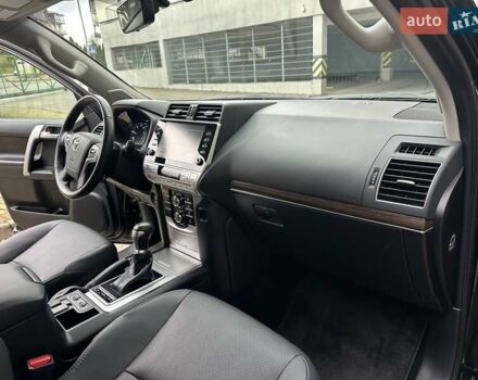 Черный Тойота Ленд Крузер Прадо, объемом двигателя 2.76 л и пробегом 87 тыс. км за 52700 $, фото 40 на Automoto.ua