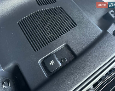 Черный Тойота Ленд Крузер Прадо, объемом двигателя 2.76 л и пробегом 93 тыс. км за 47500 $, фото 118 на Automoto.ua