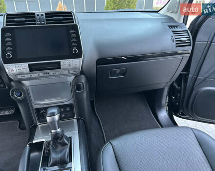 Черный Тойота Ленд Крузер Прадо, объемом двигателя 2.76 л и пробегом 93 тыс. км за 47500 $, фото 113 на Automoto.ua