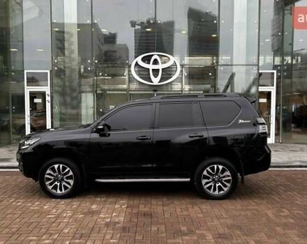 Черный Тойота Ленд Крузер Прадо, объемом двигателя 3.96 л и пробегом 31 тыс. км за 57942 $, фото 2 на Automoto.ua