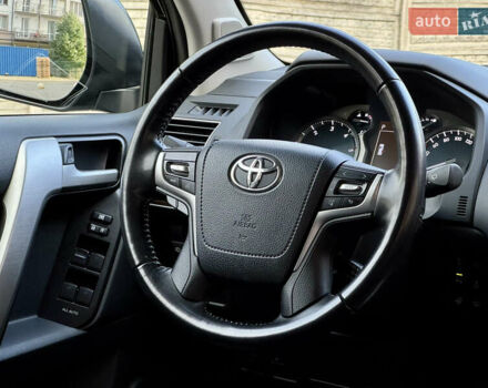 Чорний Тойота Ленд Крузер Прадо, об'ємом двигуна 2.76 л та пробігом 66 тис. км за 57000 $, фото 22 на Automoto.ua