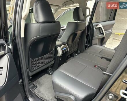 Черный Тойота Ленд Крузер Прадо, объемом двигателя 2.76 л и пробегом 87 тыс. км за 52700 $, фото 42 на Automoto.ua