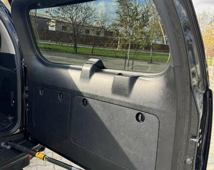 Чорний Тойота Ленд Крузер Прадо, об'ємом двигуна 2.76 л та пробігом 146 тис. км за 49300 $, фото 20 на Automoto.ua